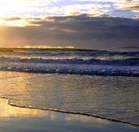 Handkerchief Beach Picnic Area - New Castle Holiday