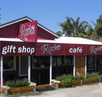 Rosies Cafe and Gallery - New Castle Holiday