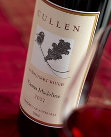 Cullen Wines - New Castle Holiday 0