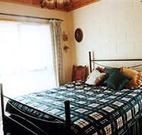 Sandon Bed and Breakfast - New Castle Holiday