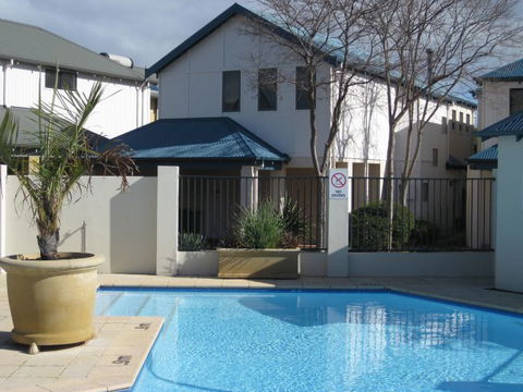 Margarets Beach Resort - New Castle Holiday 4