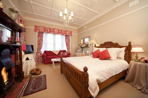 Melba House Bed And Breakfast - New Castle Holiday 1