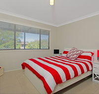 Saltwater Verge - New Castle Holiday