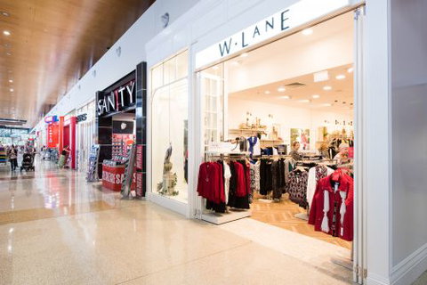 Noosa Civic Shopping Centre - New Castle Holiday 3