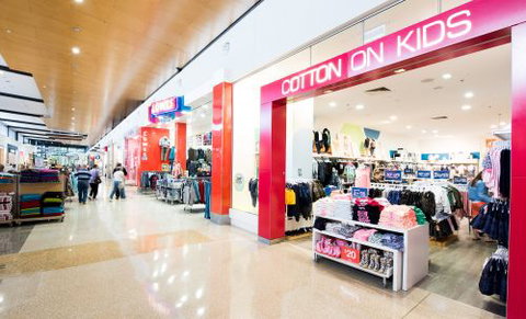 Noosa Civic Shopping Centre - New Castle Holiday 4