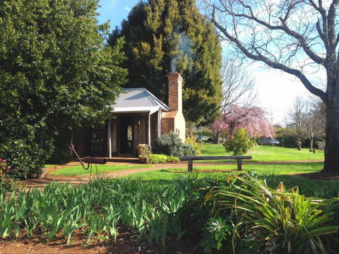 Mont De Lancey Historic Property Tours - New Castle Holiday 4