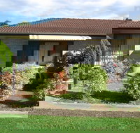 Avariella - New Castle Holiday