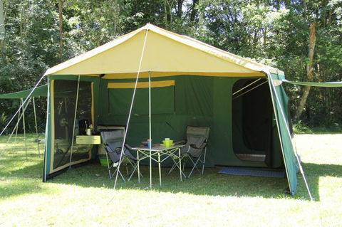 Kendall Kampers - New Castle Holiday 0