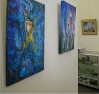 Pandora Gallery  Information Centre - New Castle Holiday