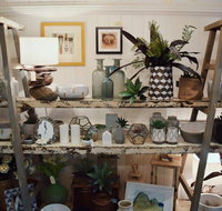 DBar Gallery - New Castle Holiday