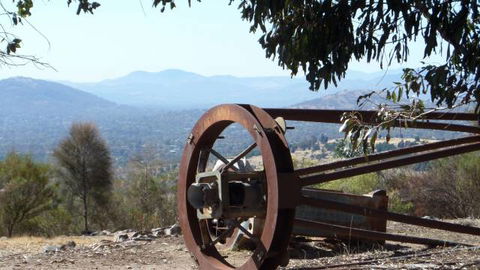 Mount Stromlo Observatory - New Castle Holiday 0