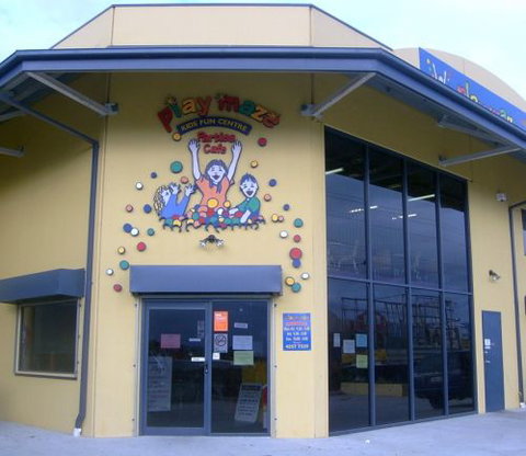 Playmaze For Kids - New Castle Holiday 0