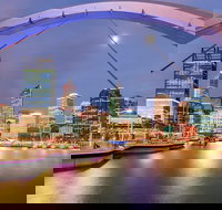 Swan River Twilight Cruise - New Castle Holiday