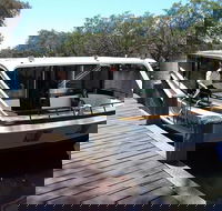 Swan Valley River Cruise and Wine Tasting Day Trip from Perth - New Castle Holiday
