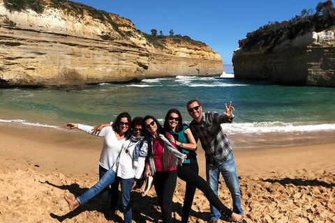 Great Ocean Road Reverse Itinerary Tour - New Castle Holiday 9