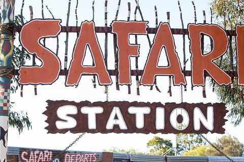 Sunset Safari At Werribee Open Range Zoo - New Castle Holiday 7
