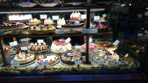 Melbourne Lanes And Arcades Walking Tour - New Castle Holiday 5