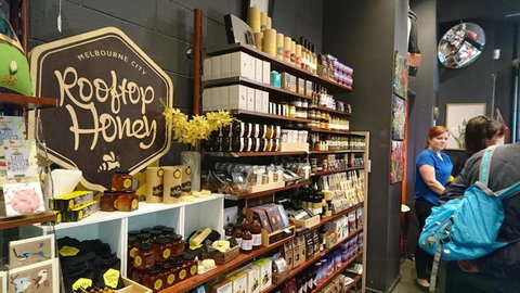 Melbourne Lanes And Arcades Walking Tour - New Castle Holiday 8