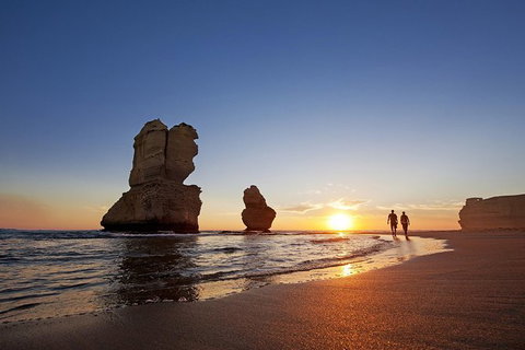 Private Tour: Great Ocean Road 12 Apostles Direct (7-8 Hours) - New Castle Holiday 1