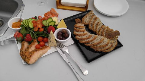 Fresh From The Ocean: Tasmanian Seafood Gourmet Full-Day Cruise Including Lunch - New Castle Holiday 8