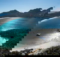 Wineglass Bay Cruise from Coles Bay - New Castle Holiday