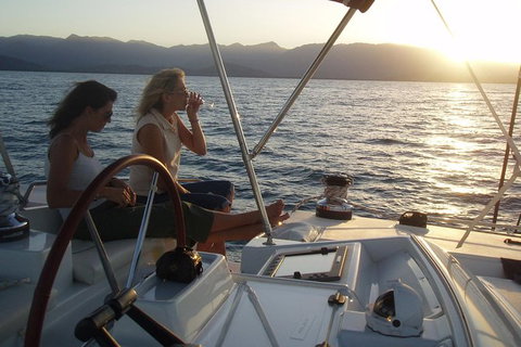 Sunset Sailing Cruise From Port Douglas - New Castle Holiday 0