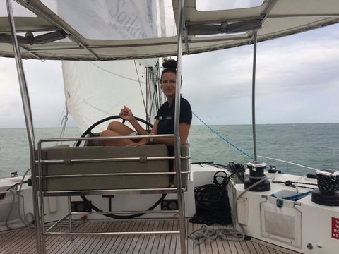 Sunset Sailing Cruise From Port Douglas - New Castle Holiday 4