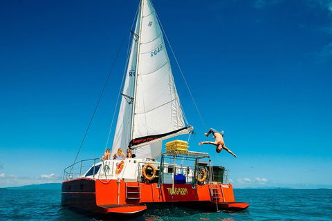 2-Night Whitsunday Islands All-Inclusive Sailing Tour From Airlie Beach - New Castle Holiday 11