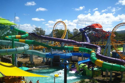 Gold Coast Theme Parks - New Castle Holiday 1
