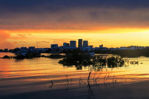 Darwin Sunset Cruise, Including Fish \'n\' Chips - New Castle Holiday 3