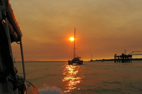 Darwin Sunset Cruise, Including Fish \'n\' Chips - New Castle Holiday 5