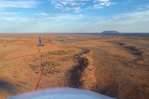 Scenic Flight: Uluru Rock Blast - New Castle Holiday 3