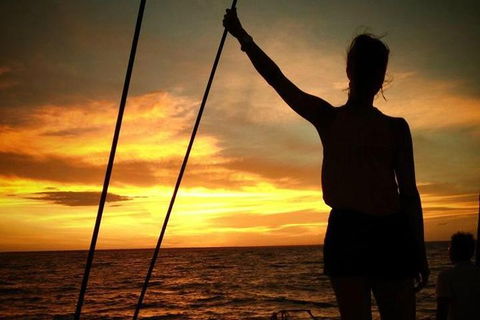 Sunset 3-Hour Cruise From Darwin Includes Dinner And Sparkling Wine - New Castle Holiday 8
