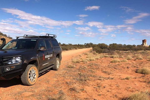 Chambers Pillar And Rainbow Valley 1 Day 4WD Tour - New Castle Holiday 8