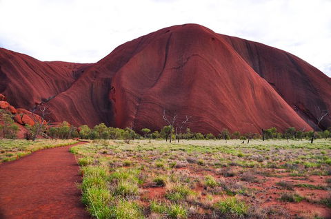 Ayers Rock Combo: Uluru Base And Sunset Plus Uluru Sunrise And Kata Tjuta With An Optional BBQ Dinner Or Kings Canyon Day Trip - New Castle Holiday 5