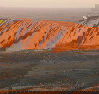 Uluru Helicopter Flights - New Castle Holiday