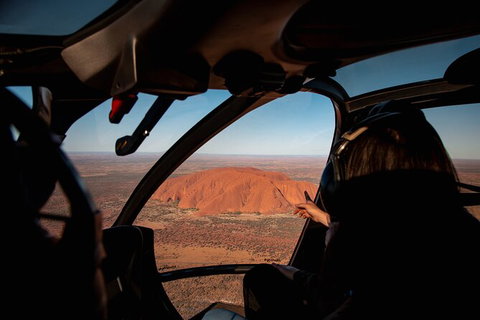 Uluru Helicopter Flights - New Castle Holiday 4