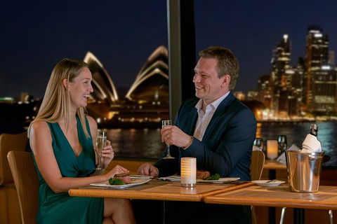 Sydney Harbour Dinner Cruise - New Castle Holiday 1