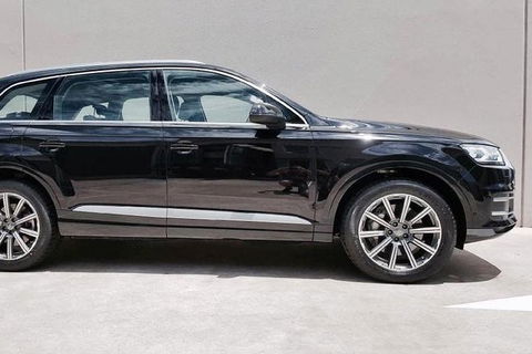 Family Sydney Airport Arrival Transfer - New Castle Holiday 6