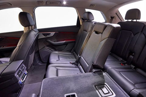 Family Sydney Airport Arrival Transfer - New Castle Holiday 3