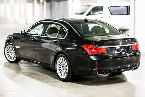 Family Sydney Airport Departure Transfer - New Castle Holiday 4