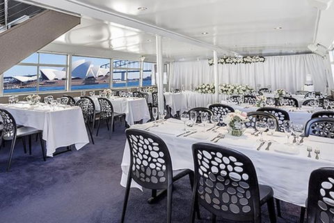 Christmas Day Lunch Cruise On Sydney Harbour - New Castle Holiday 3