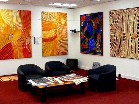 Aboriginal Fine Arts Gallery - New Castle Holiday 1