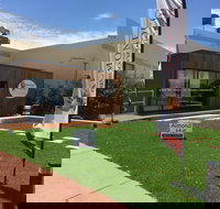 Almondco Almond Hut - New Castle Holiday