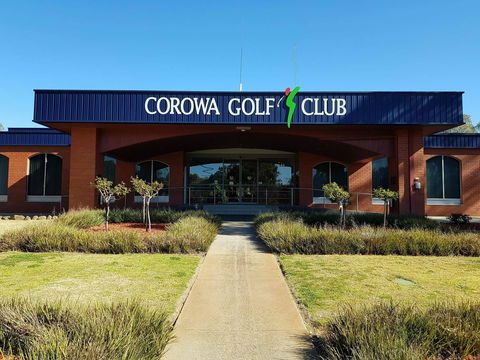 Corowa Golf Club - New Castle Holiday 1