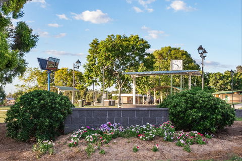 Coronation Park - New Castle Holiday 1