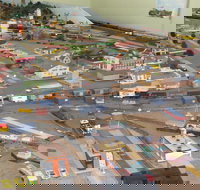 Heywood Model Trains - New Castle Holiday