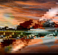 Millicent Swimming Lake - New Castle Holiday