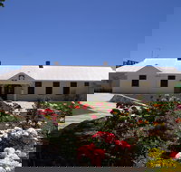 Old Railway Station - New Castle Holiday