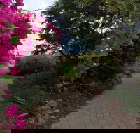 Secret Garden Moonta Bay - New Castle Holiday